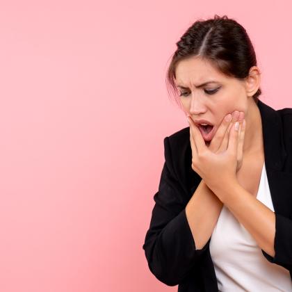 A szájüregi gyulladás okai és kezelése